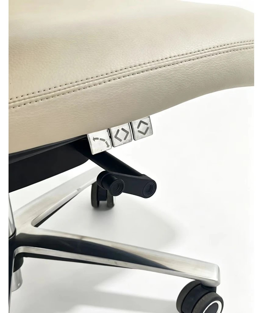 leather office chair 3d armrest detail