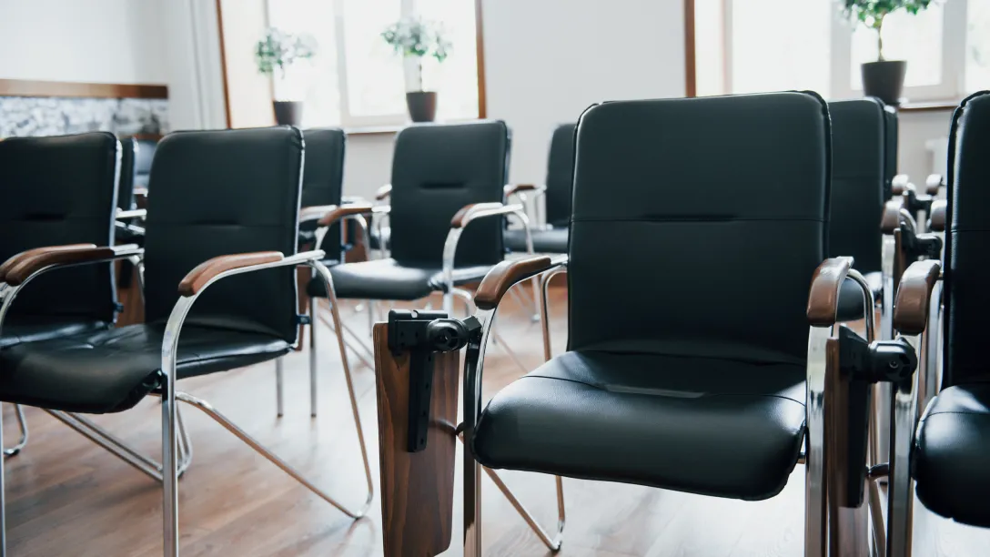 The ROI of Agility: Specifying Polypropylene Stackable Chairs for Corporate Training Centers